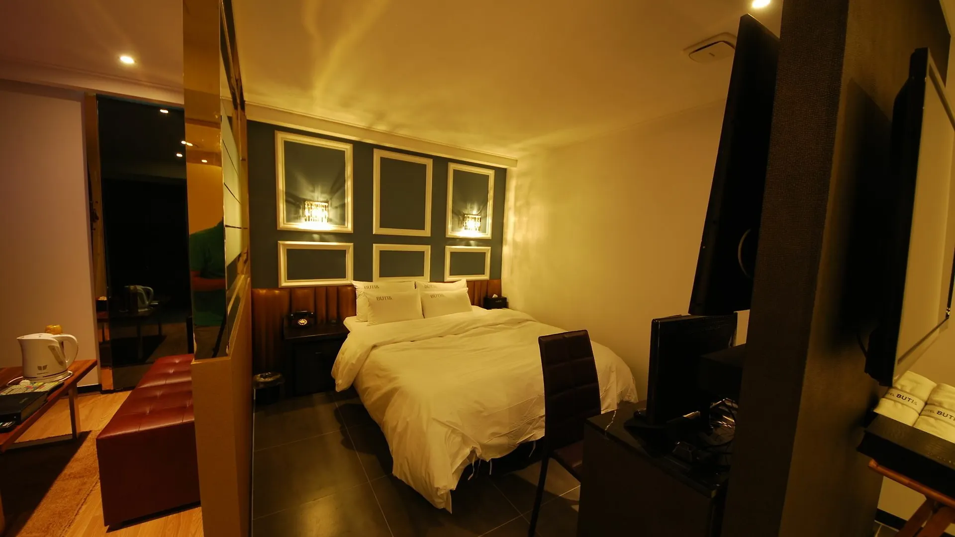 Hotel Buti & Bucheon 2*,  South Korea